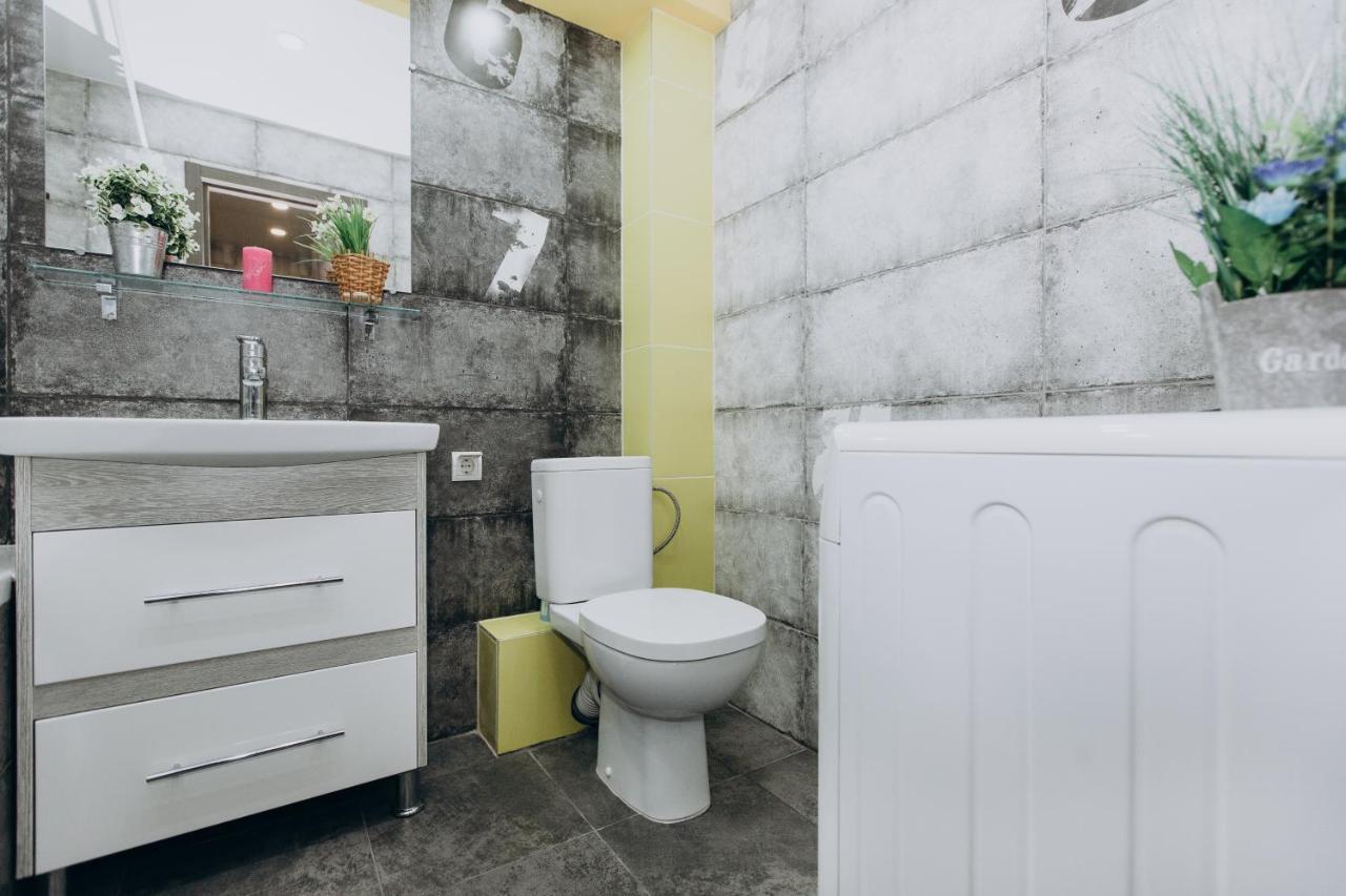 Luxury Apartments Neer Lavina スームィ エクステリア 写真