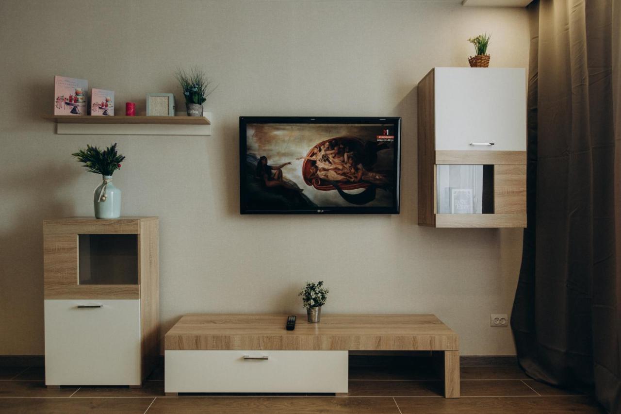 Luxury Apartments Neer Lavina スームィ エクステリア 写真